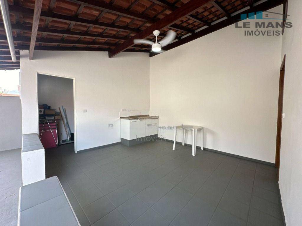 Casa à venda com 3 quartos, 148m² - Foto 24