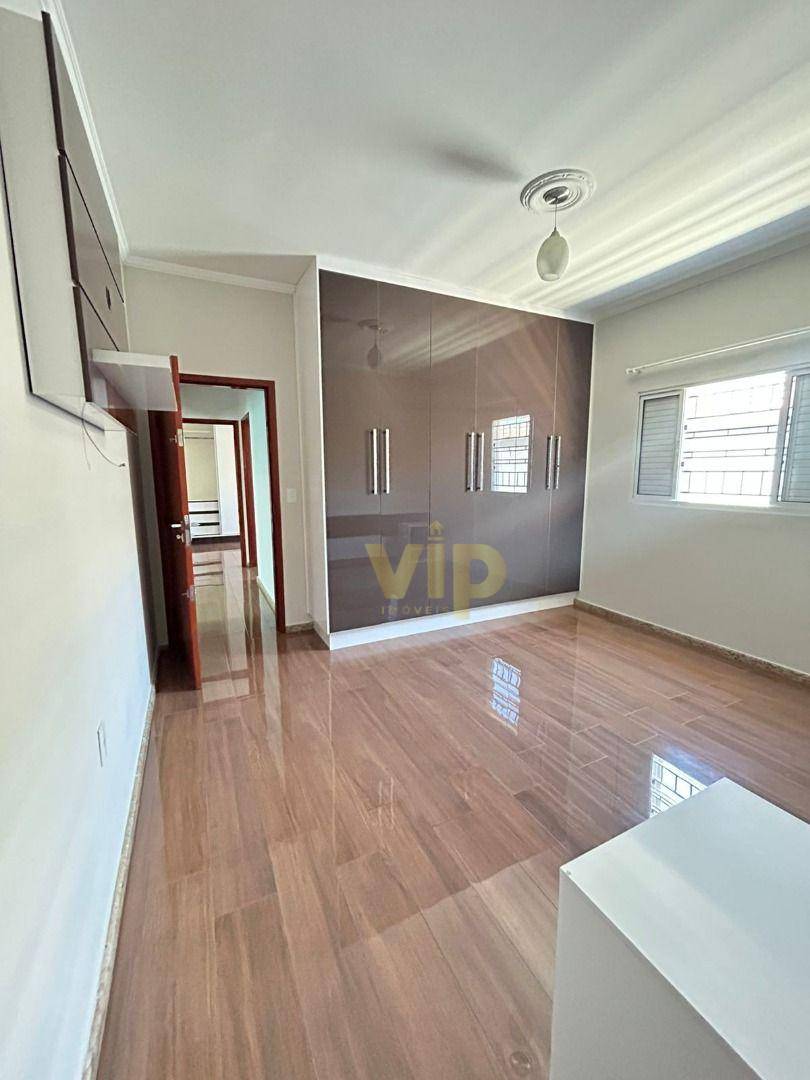 Casa à venda com 3 quartos, 200m² - Foto 3