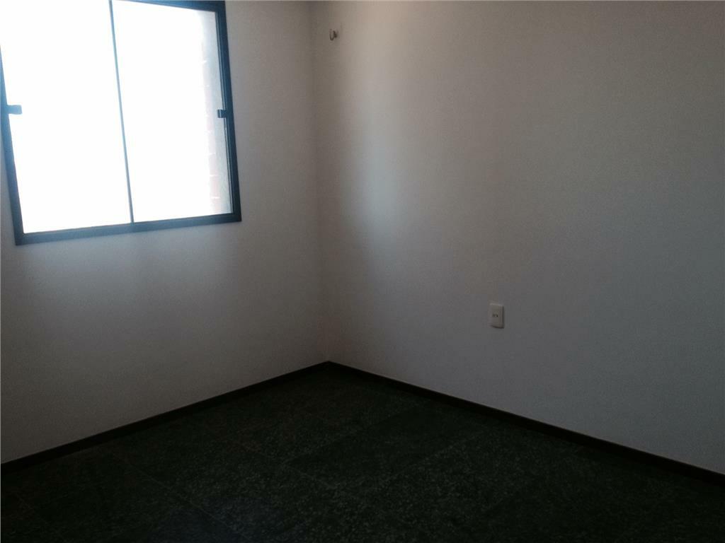 Apartamento à venda com 3 quartos, 94m² - Foto 6