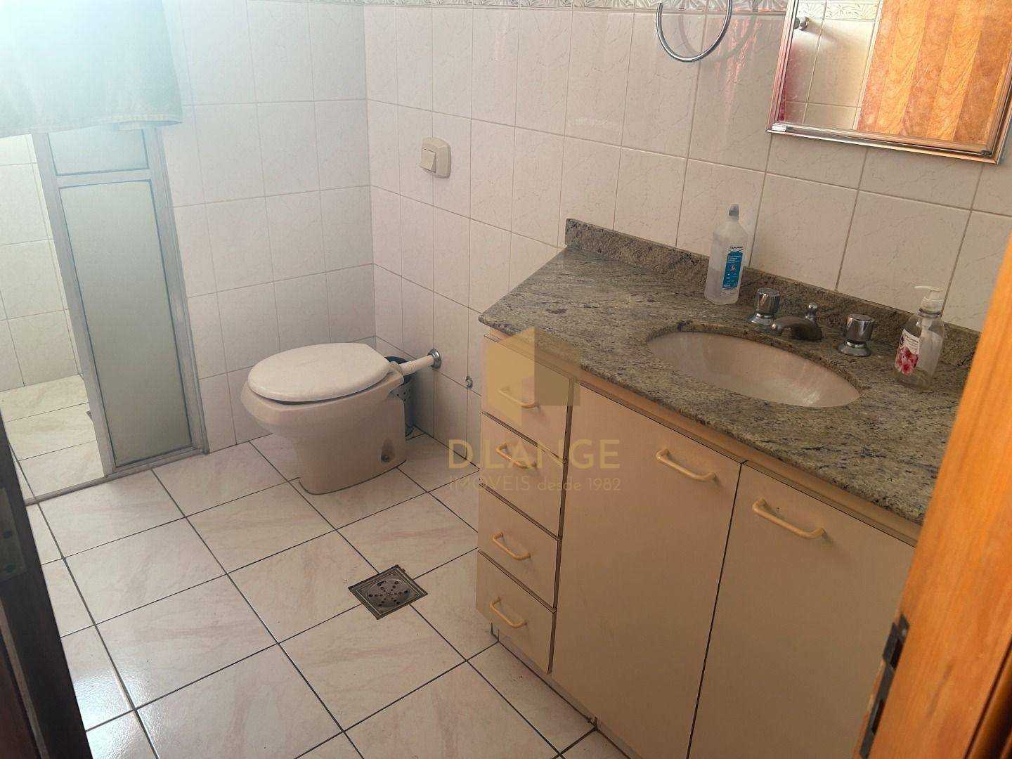 Casa à venda com 3 quartos, 300m² - Foto 18