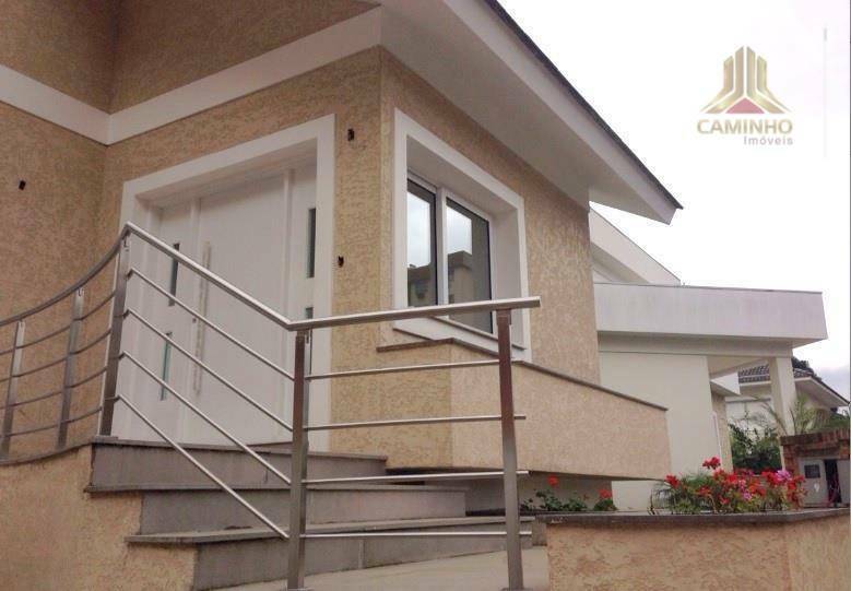 Casa à venda com 3 quartos, 520m² - Foto 2