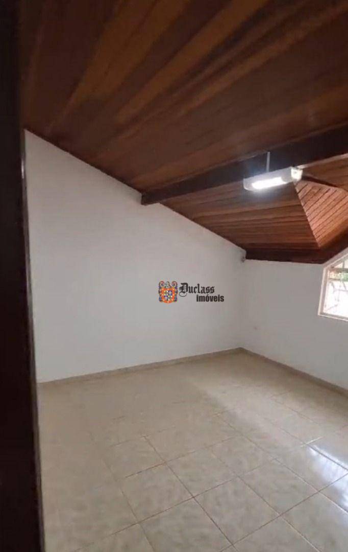 Sobrado à venda com 4 quartos, 200m² - Foto 7