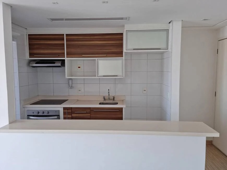 Apartamento à venda com 2 quartos, 67m² - Foto 2