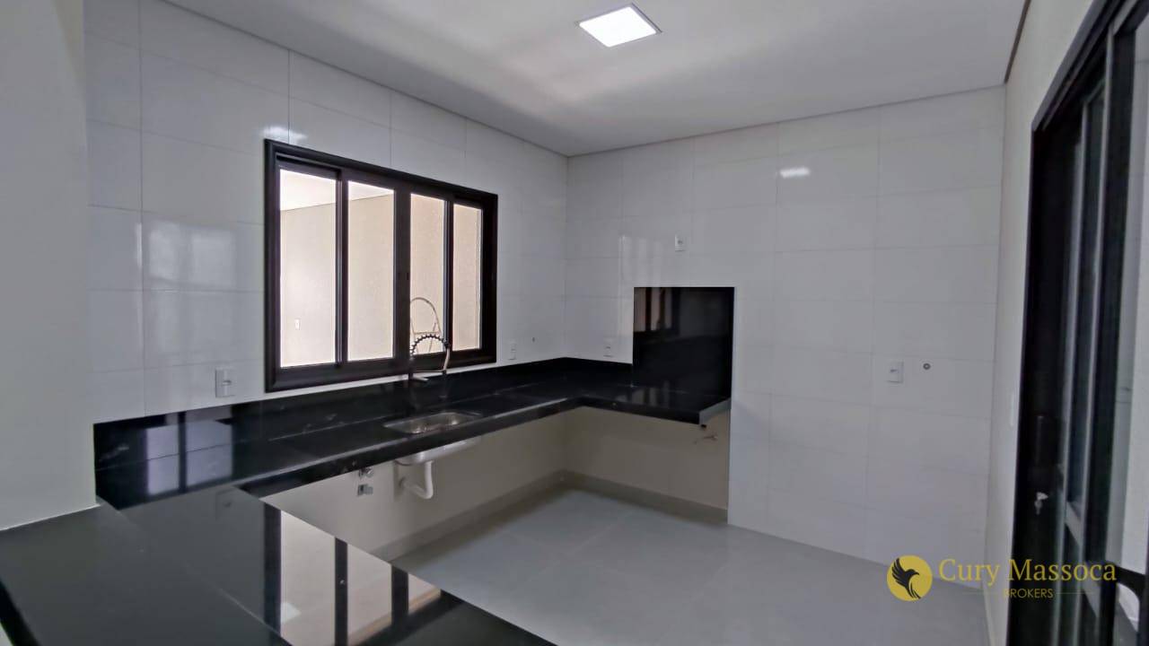 Casa à venda com 3 quartos, 136m² - Foto 11