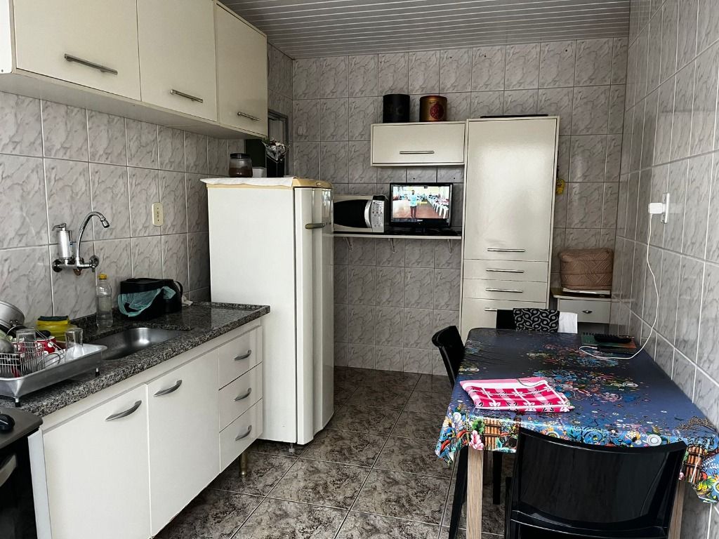 Casa à venda com 2 quartos, 100m² - Foto 9