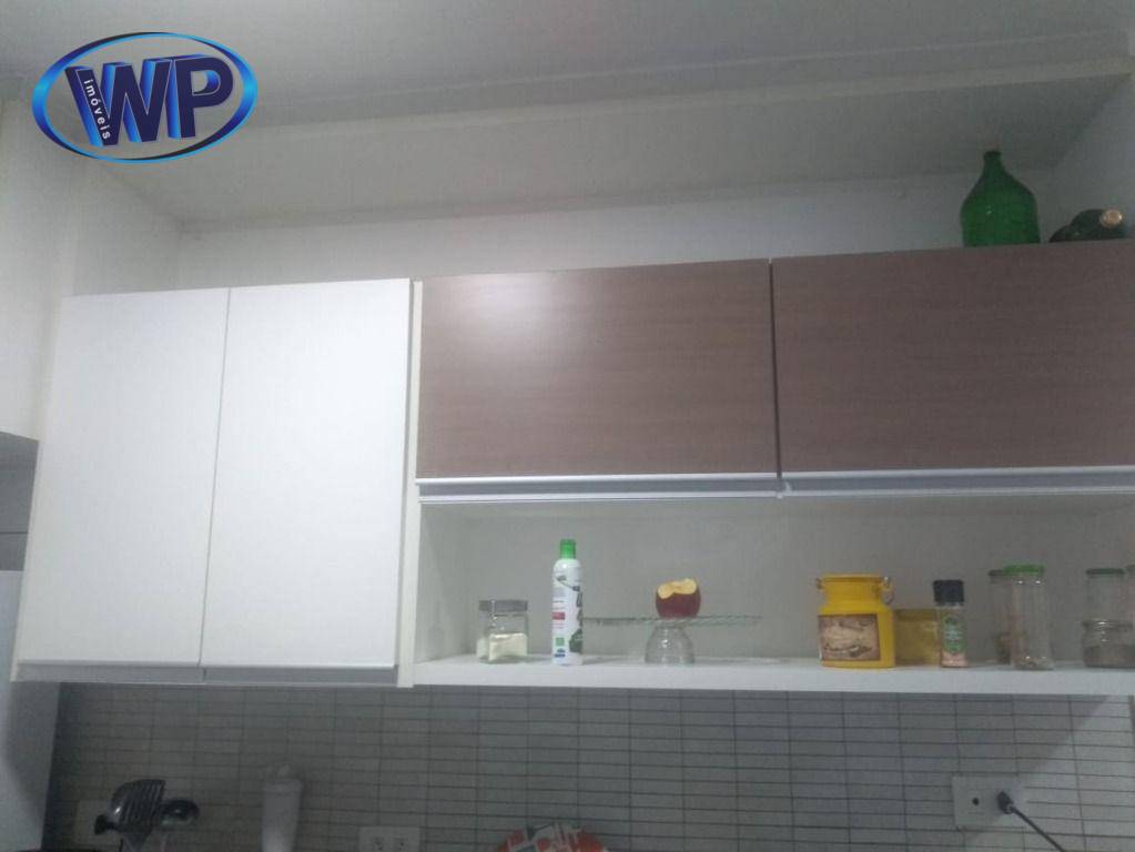 Apartamento à venda com 2 quartos, 64m² - Foto 4