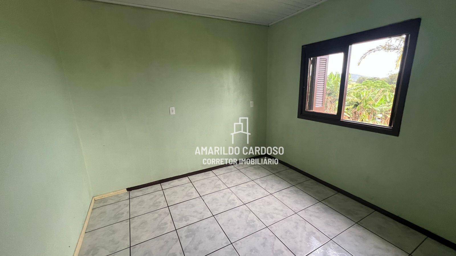 Casa para alugar com 2 quartos, 100m² - Foto 4