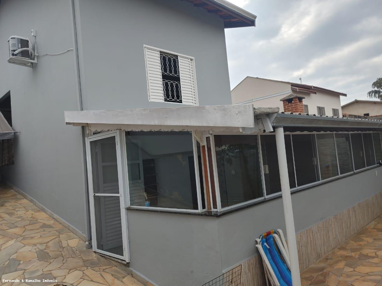 Casa à venda com 3 quartos, 280m² - Foto 13