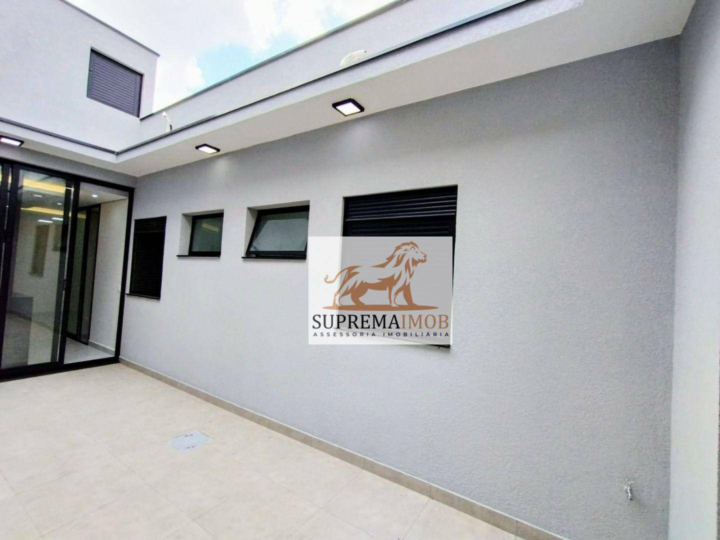 Casa de Condomínio à venda com 3 quartos, 145m² - Foto 1