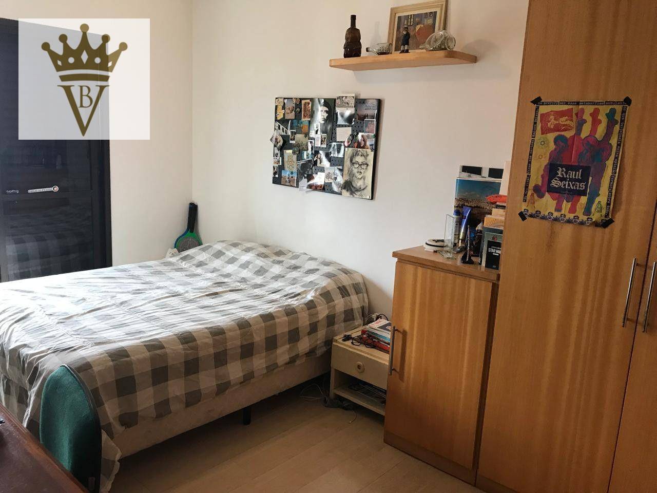 Apartamento à venda com 3 quartos, 197m² - Foto 4