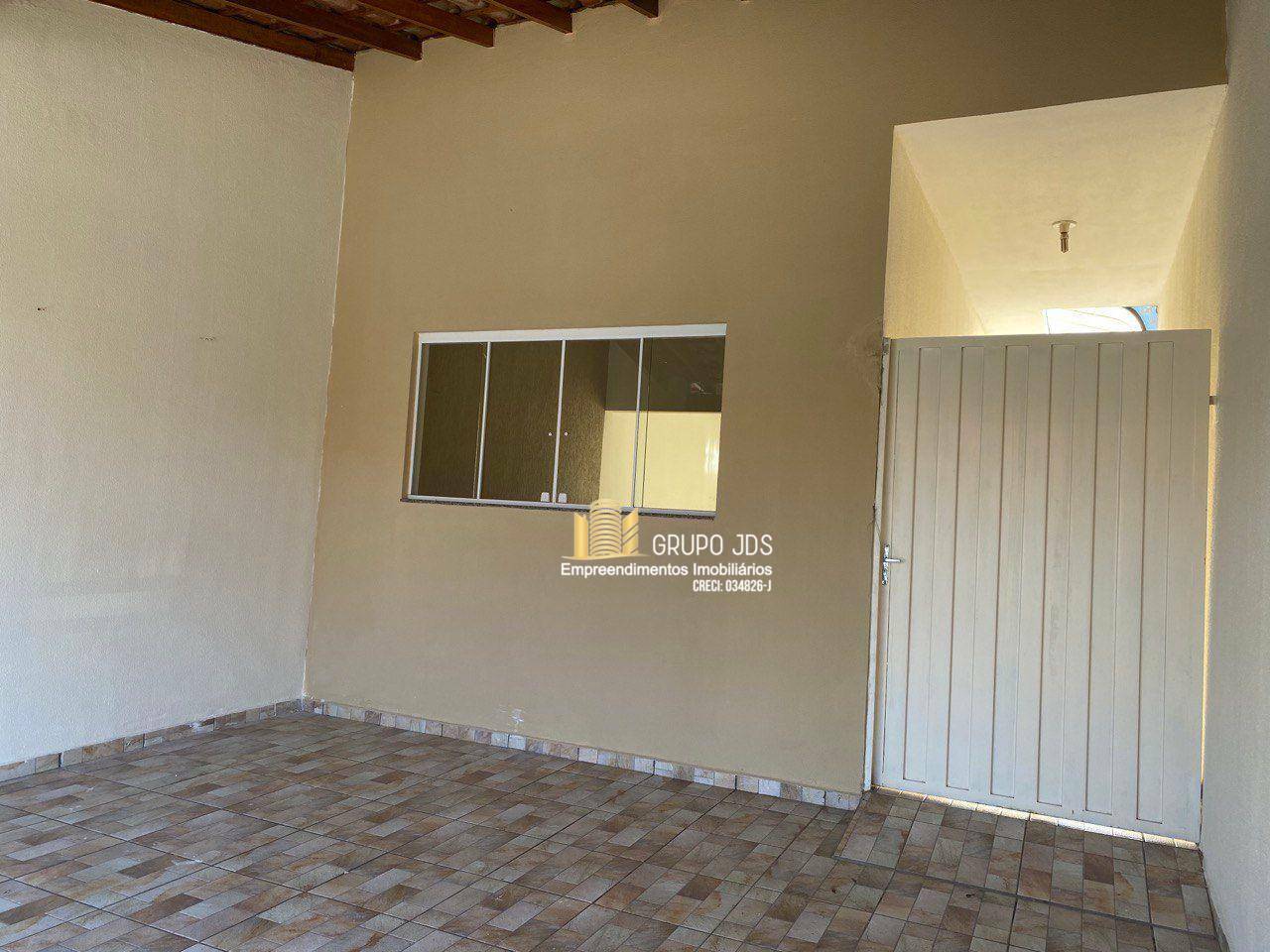 Casa à venda com 2 quartos, 103m² - Foto 2