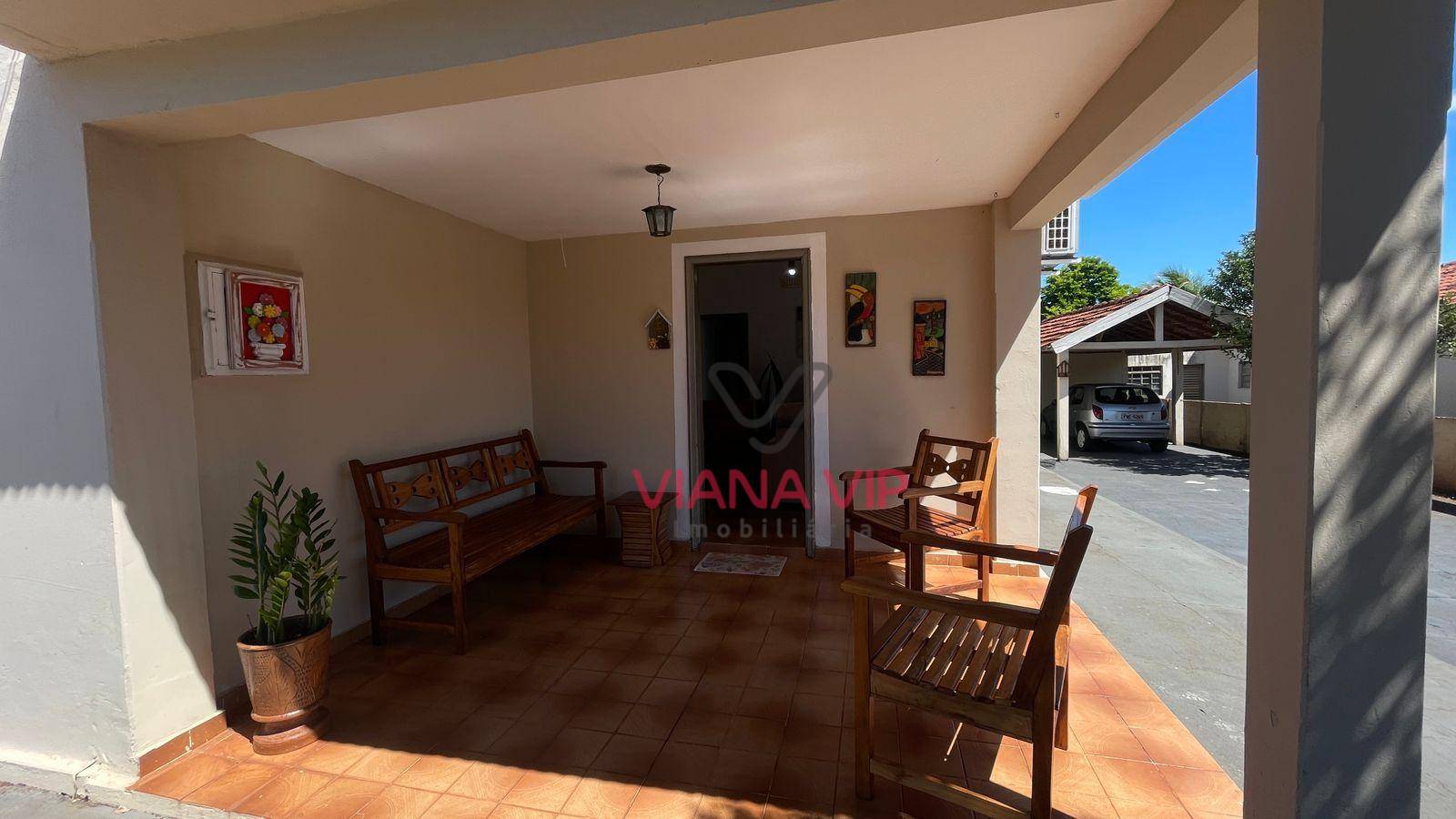 Casa, 4 quartos, 150 m² - Foto 1