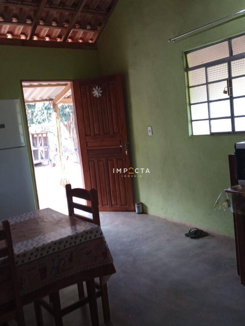 Chácara à venda com 2 quartos, 12100M2 - Foto 1