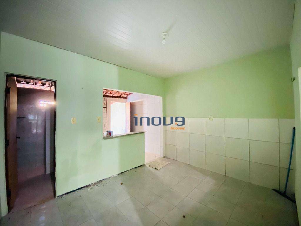 Casa para alugar com 2 quartos, 80m² - Foto 2