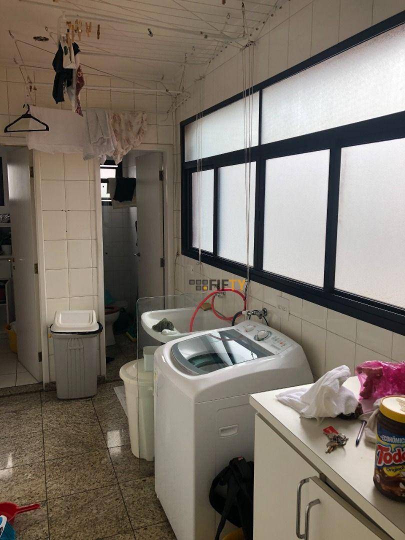 Apartamento à venda com 4 quartos, 220m² - Foto 19