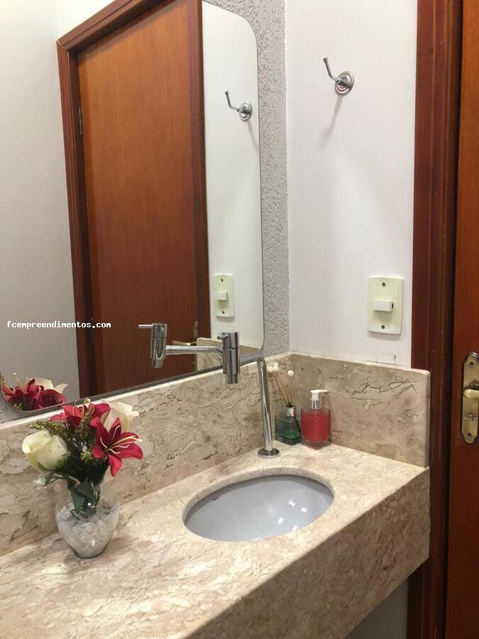 Casa à venda com 3 quartos, 140m² - Foto 20