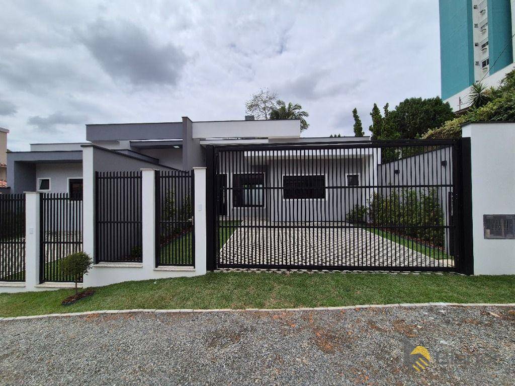 Casa, 3 quartos, 165 m² - Foto 1