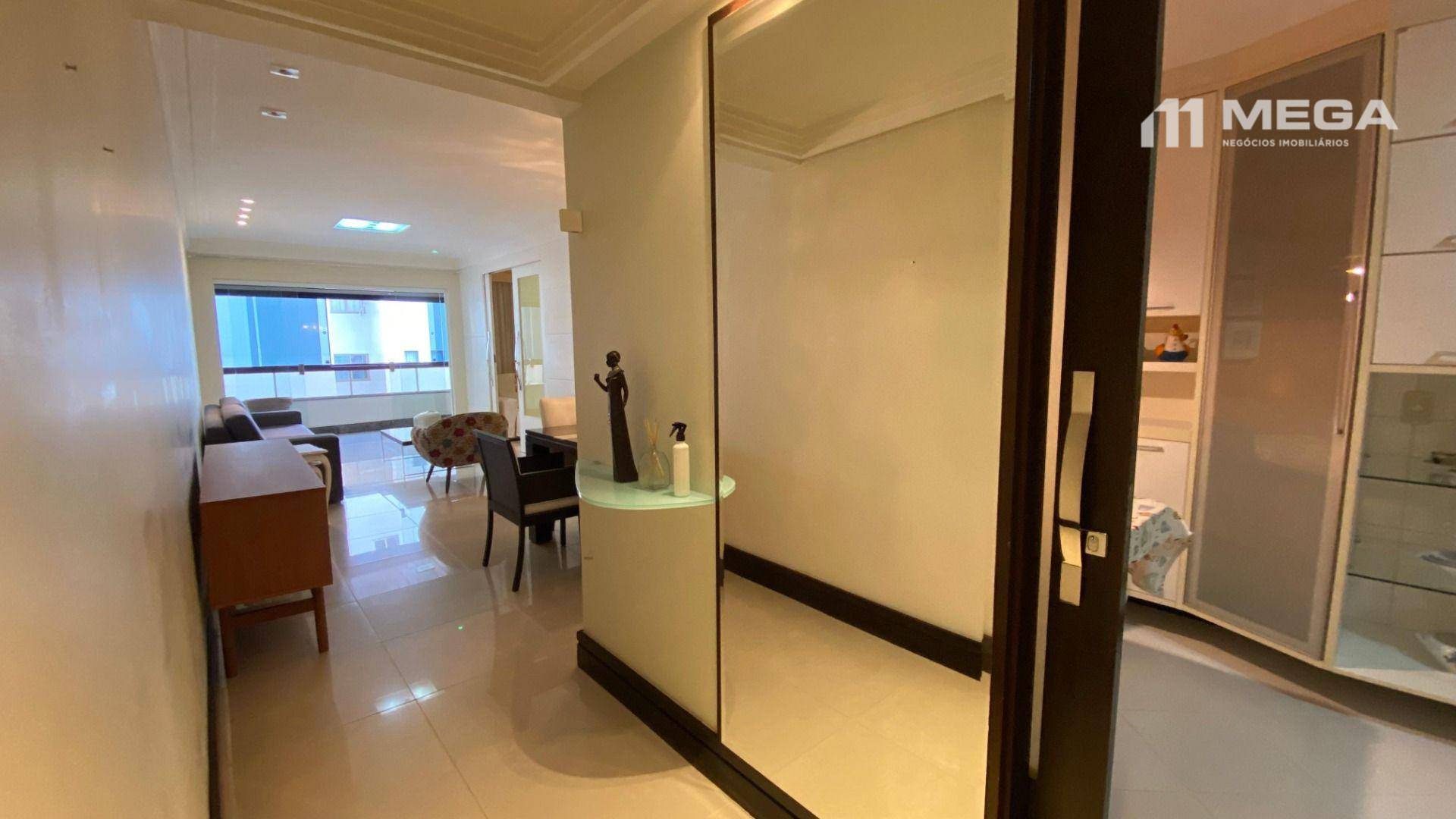 Apartamento à venda com 4 quartos, 250m² - Foto 4