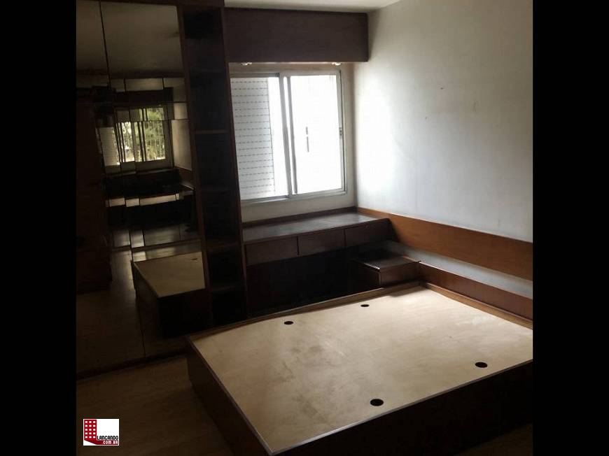 Apartamento à venda com 4 quartos, 180m² - Foto 3