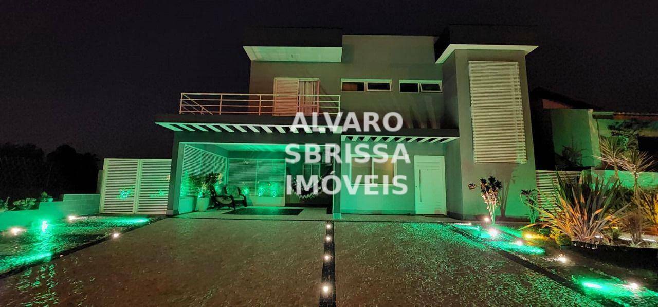 Casa de Condomínio à venda com 5 quartos, 235m² - Foto 4