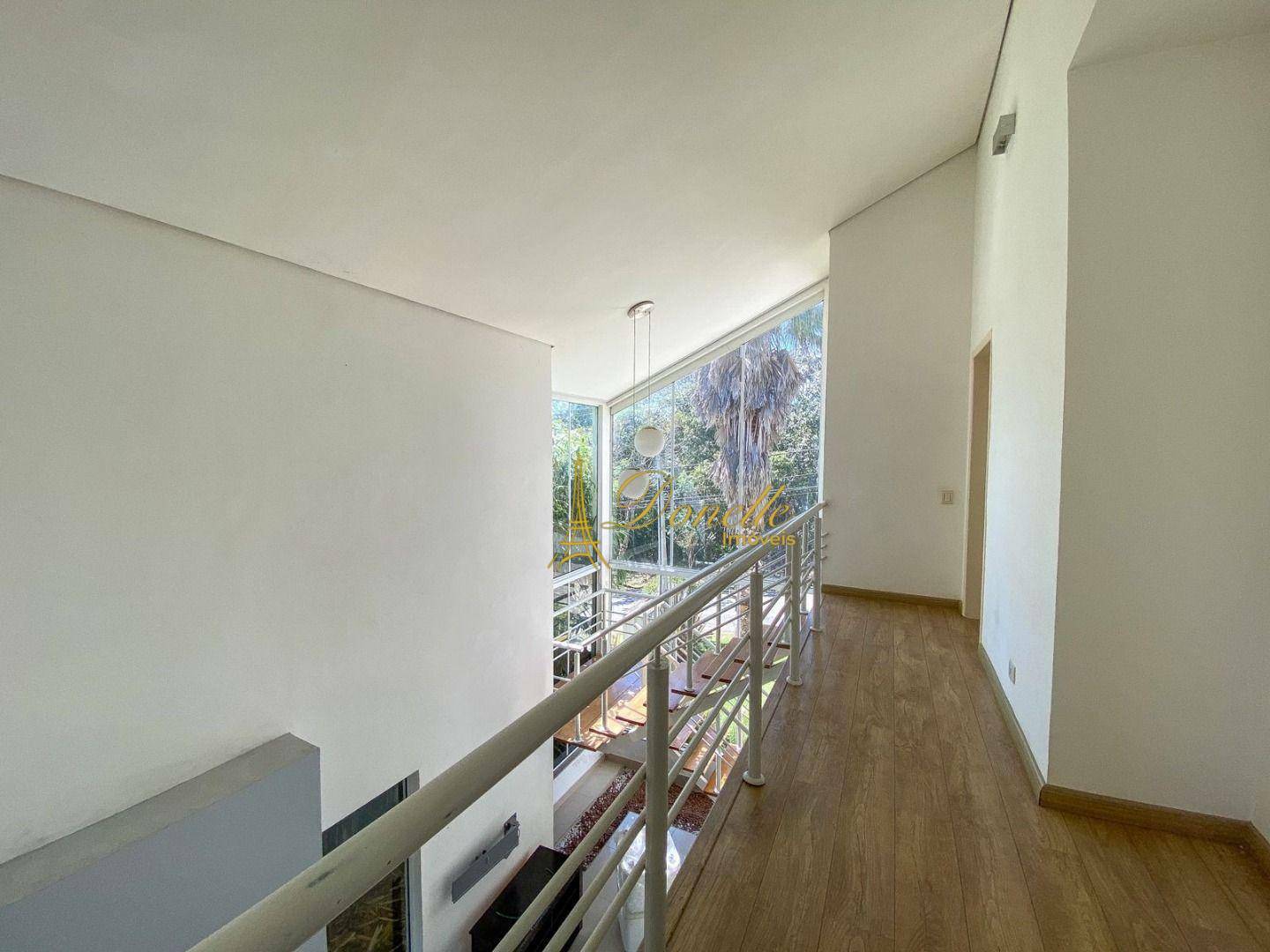 Sobrado à venda com 3 quartos, 330m² - Foto 4