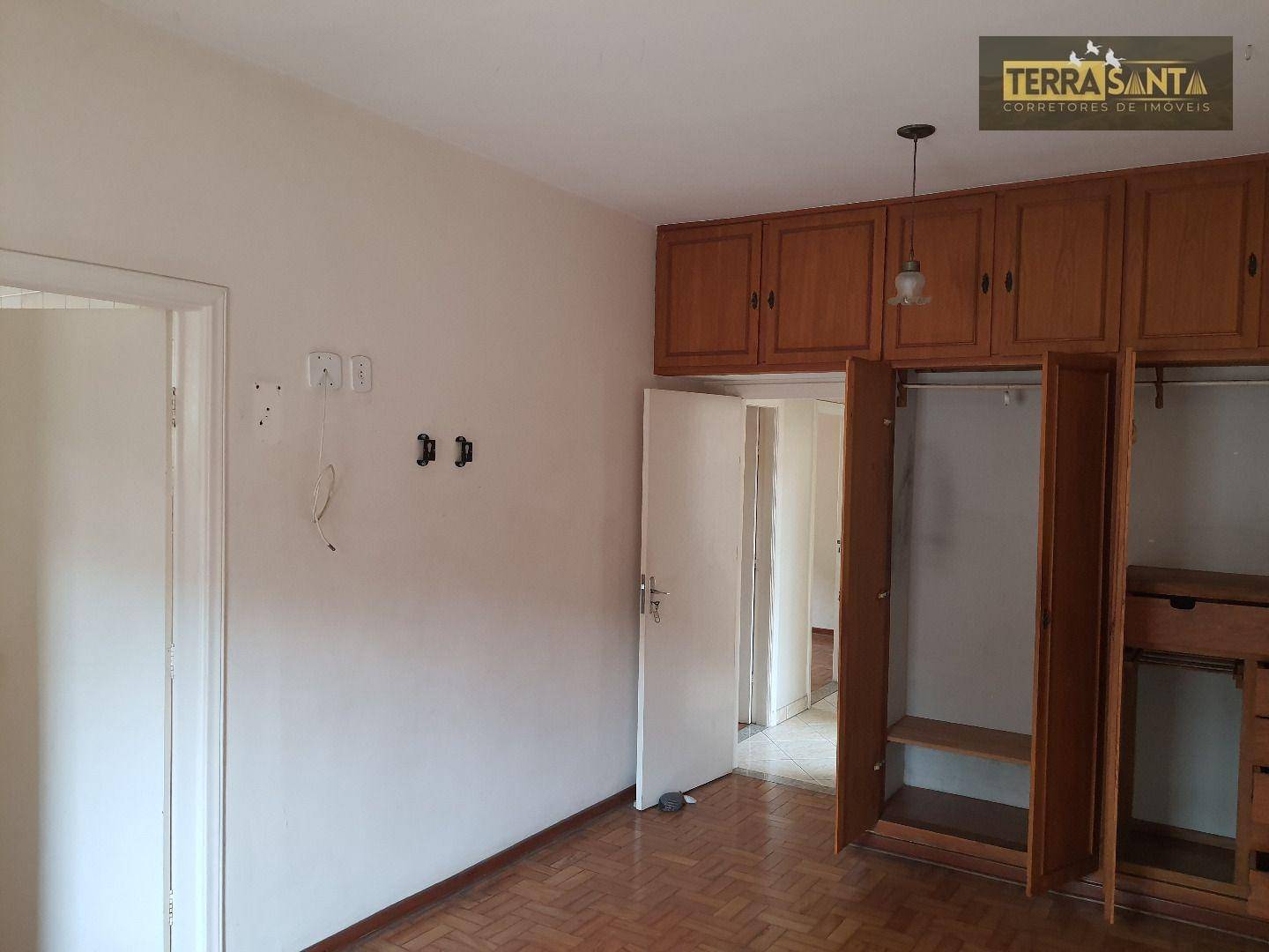 Casa à venda com 3 quartos, 250m² - Foto 10