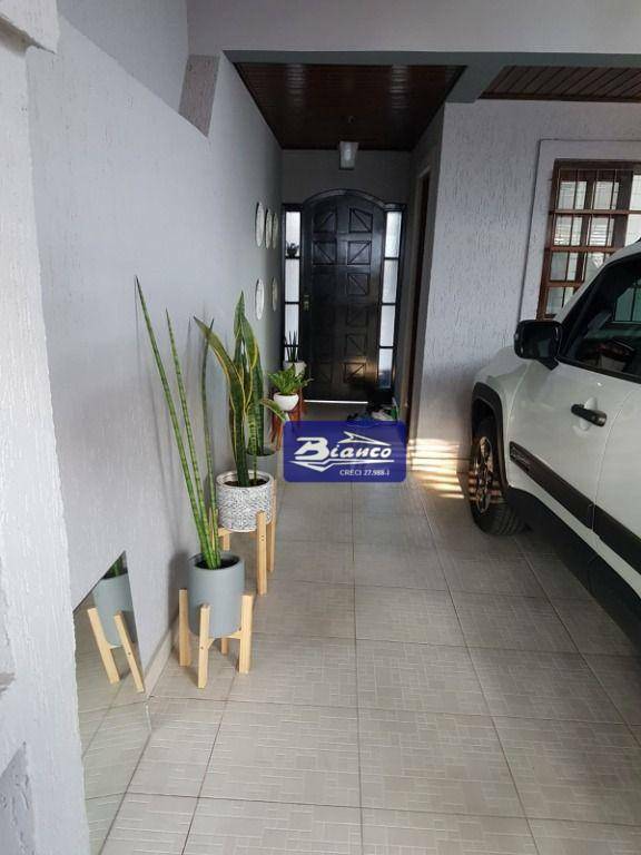 Sobrado à venda com 3 quartos, 102m² - Foto 2