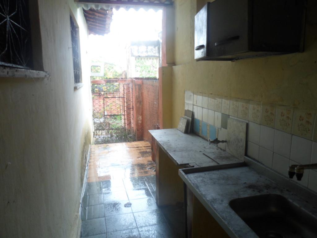 Casa à venda com 4 quartos, 200m² - Foto 18