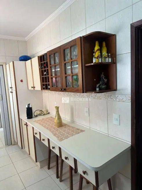 Apartamento à venda com 2 quartos, 76m² - Foto 9