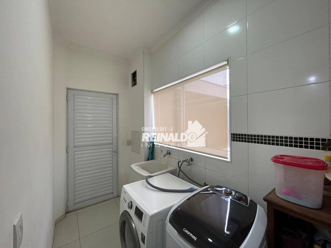 Casa à venda com 3 quartos, 201m² - Foto 16