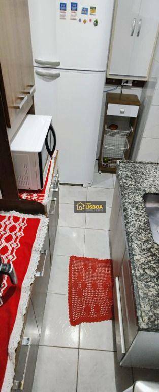 Apartamento à venda com 2 quartos, 40m² - Foto 12