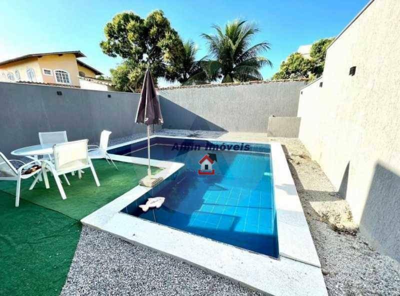 Casa à venda com 4 quartos, 300m² - Foto 2