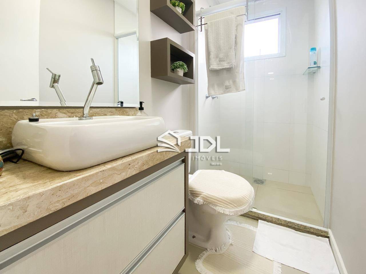 Apartamento à venda com 2 quartos, 61m² - Foto 10