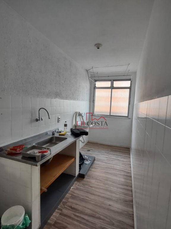 Apartamento à venda com 2 quartos, 65m² - Foto 13