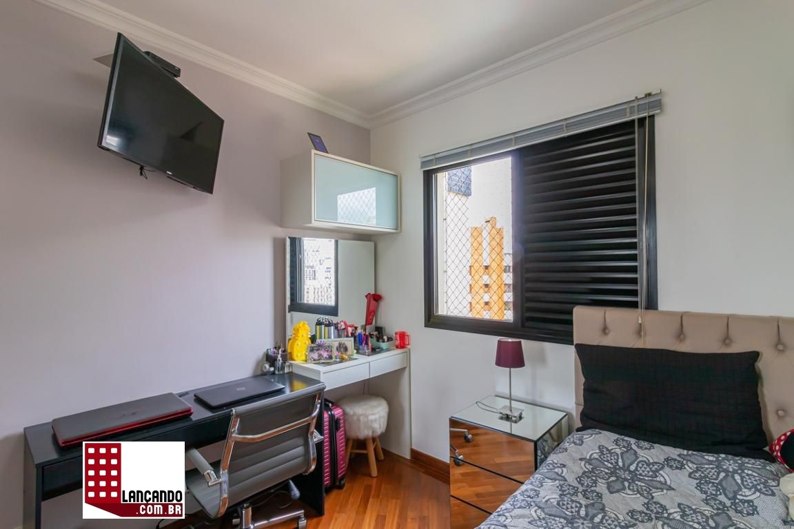 Apartamento à venda com 3 quartos, 239m² - Foto 4