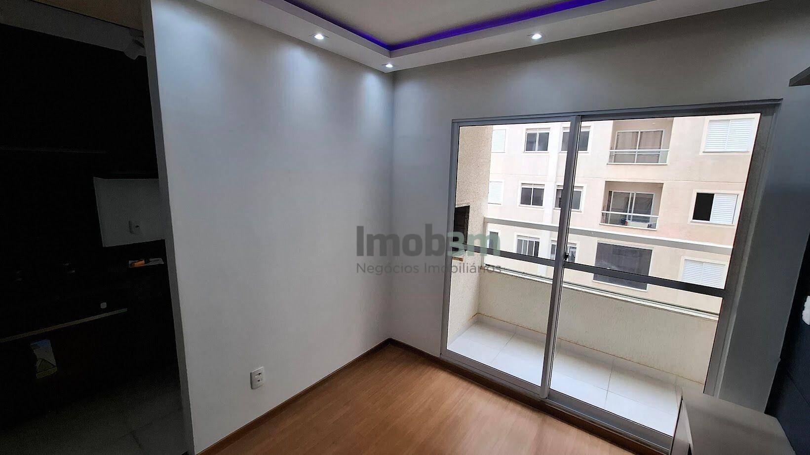 Apartamento à venda com 2 quartos, 43m² - Foto 4