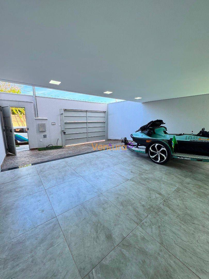 Casa, 3 quartos, 208 m² - Foto 2