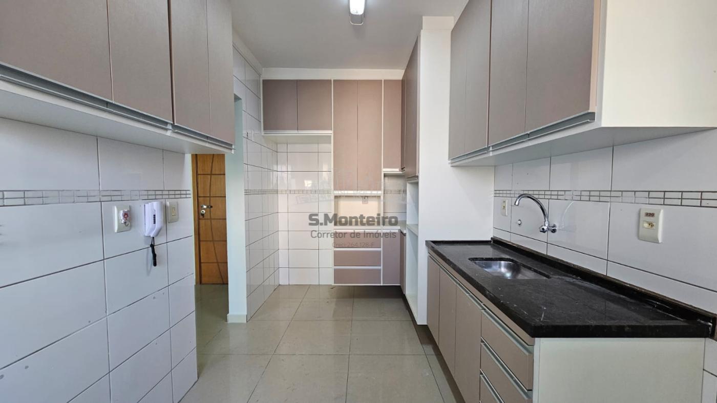 Apartamento à venda com 2 quartos, 71m² - Foto 4