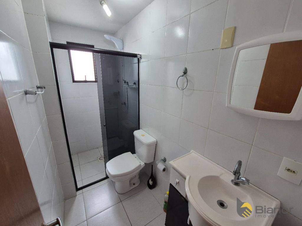 Apartamento para alugar com 2 quartos, 64m² - Foto 18