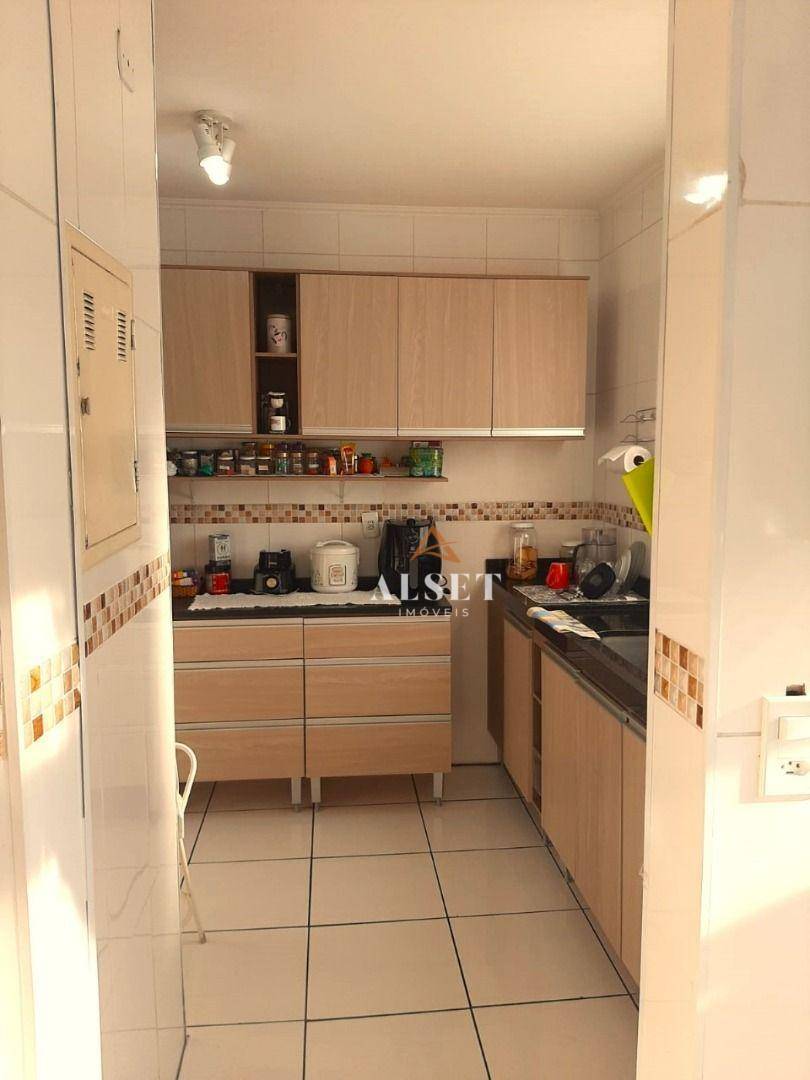 Apartamento à venda e aluguel com 2 quartos, 70m² - Foto 13