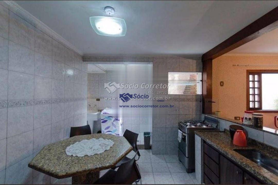 Sobrado à venda com 3 quartos, 200m² - Foto 19