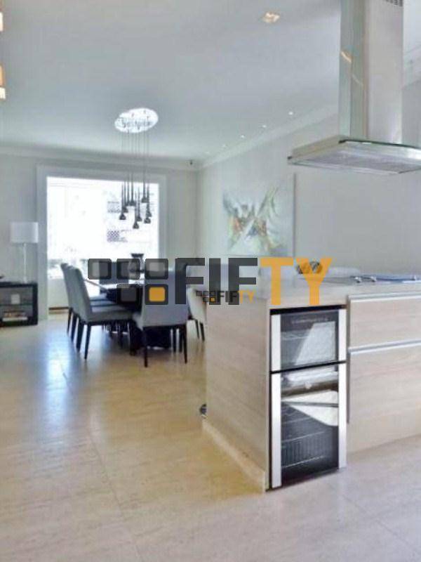 Apartamento à venda com 3 quartos, 234m² - Foto 10