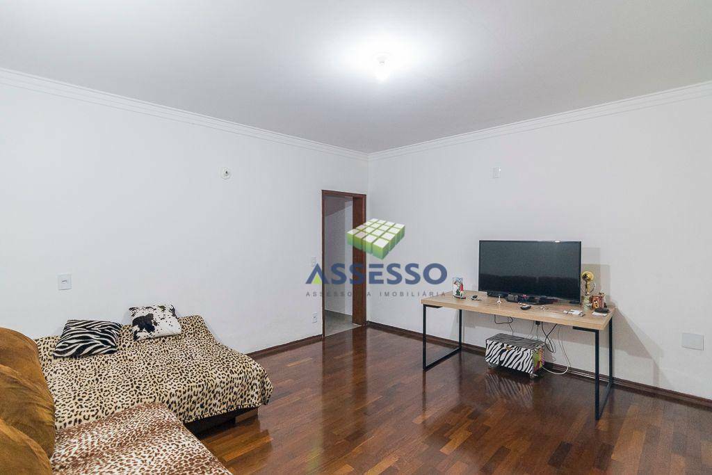 Casa à venda com 3 quartos, 162m² - Foto 5