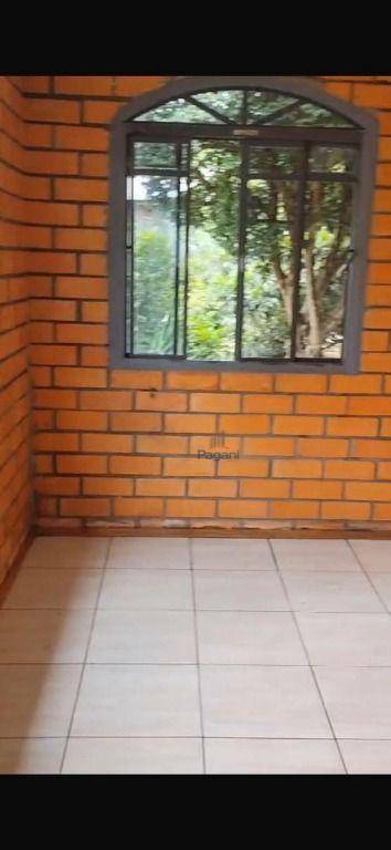 Casa à venda com 3 quartos, 70m² - Foto 5