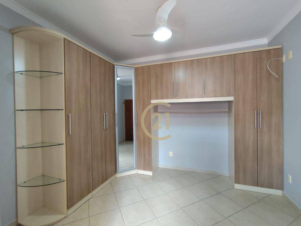 Casa para alugar com 3 quartos, 134m² - Foto 2