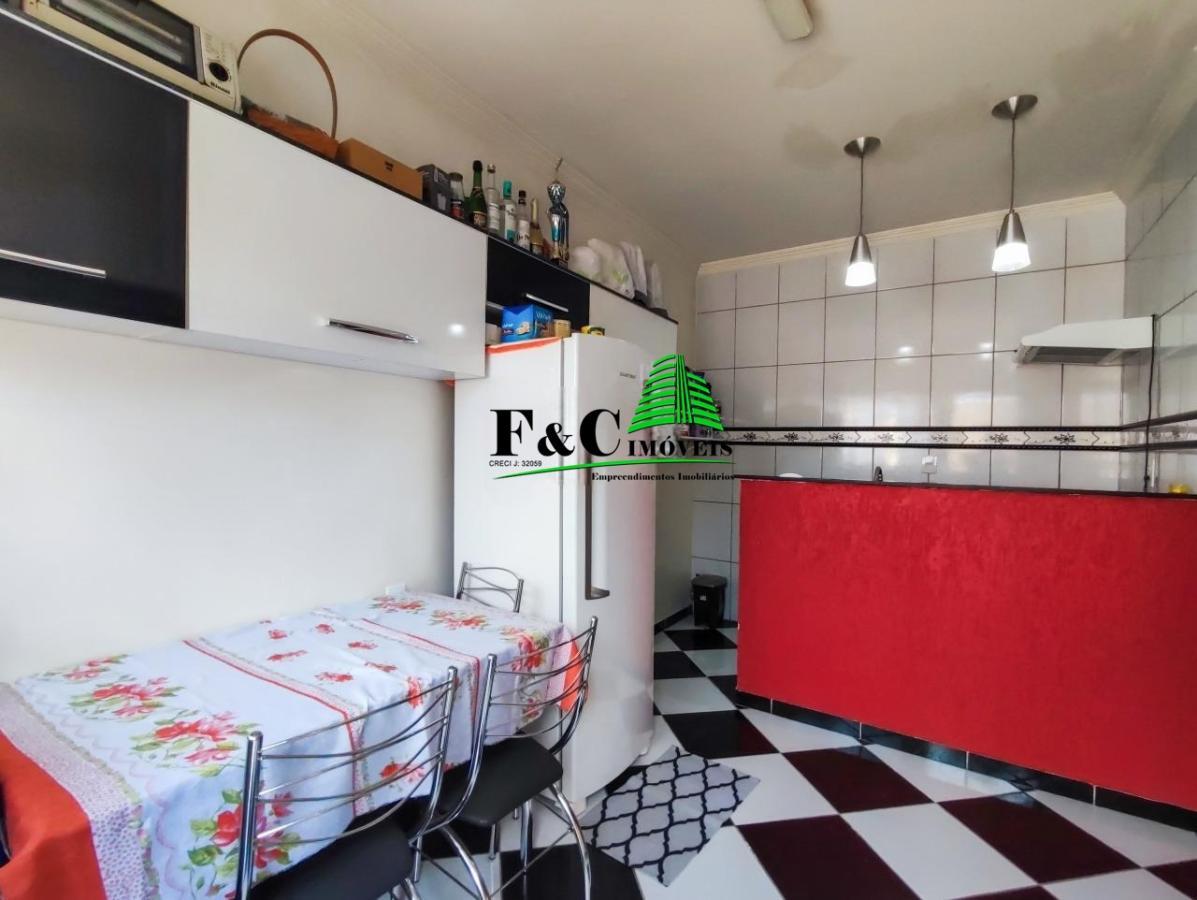 Casa à venda com 4 quartos, 250m² - Foto 22