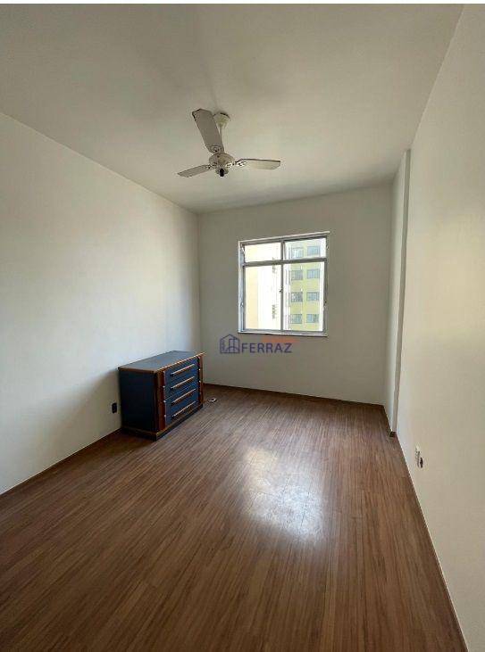 Apartamento à venda com 3 quartos, 100m² - Foto 9