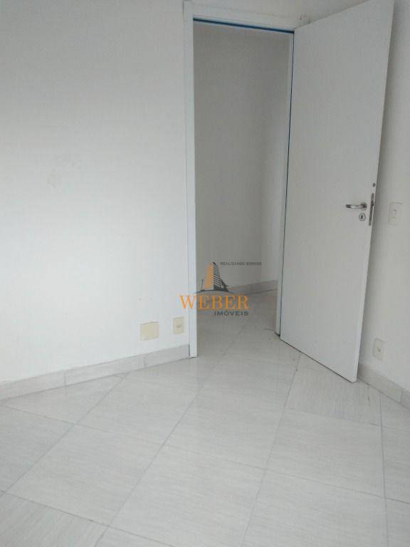 Apartamento à venda com 2 quartos, 41m² - Foto 22