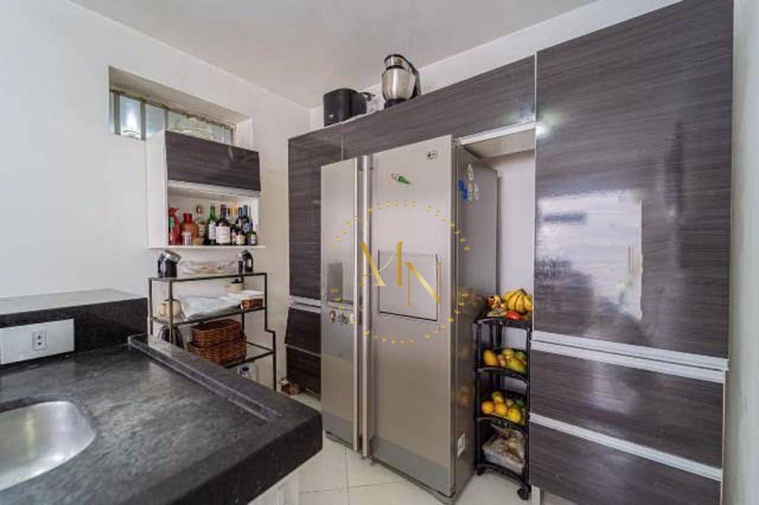 Casa à venda e aluguel com 4 quartos, 220m² - Foto 9