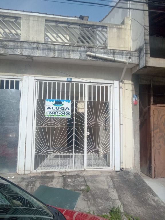 Sobrado à venda com 3 quartos, 250m² - Foto 1